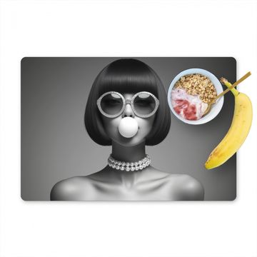 Placemat vinyl - Vrouw - Zwart Wit - Ketting - Zonnebril