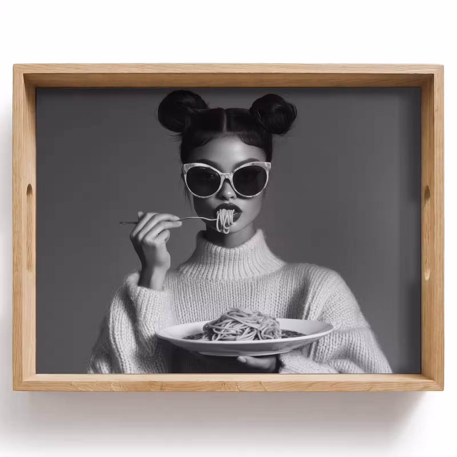 Dienblad - Vrouw - Pasta - Zonnebril — 1