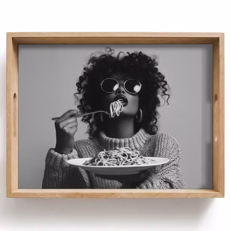Dienblad - Vrouw - Pasta - Zwart - Wit — 1