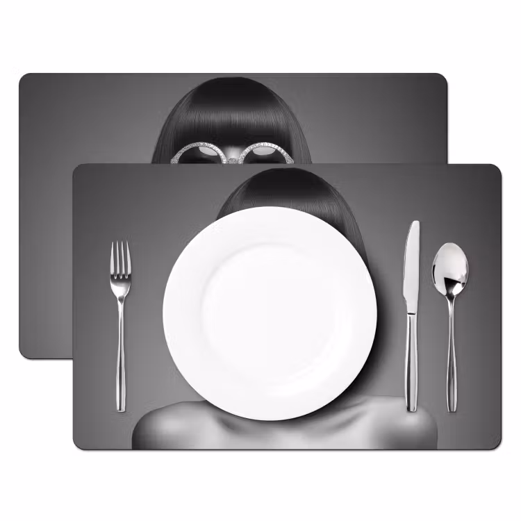 Placemat vinyl - Vrouw - Zwart Wit - Ketting - Zonnebril — 2