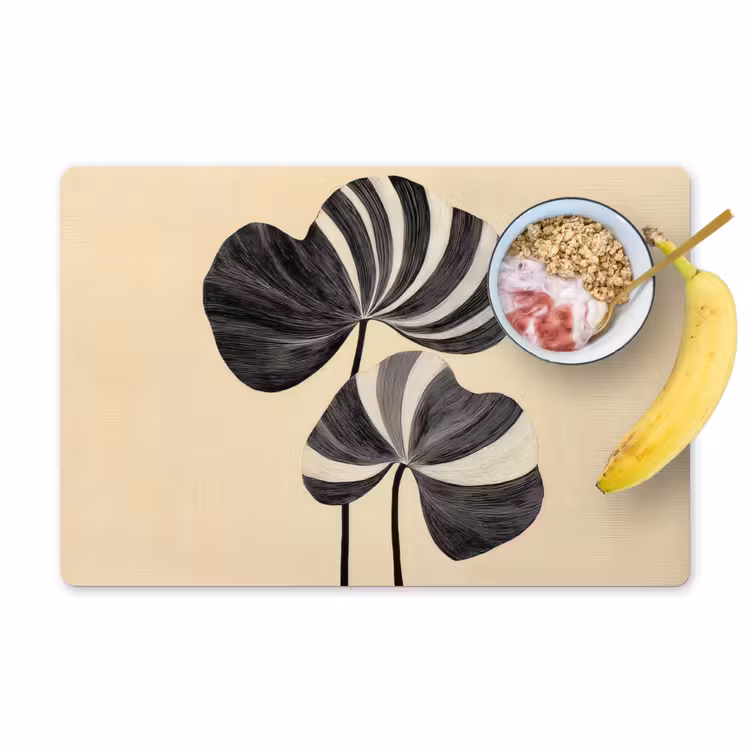Placemat vinyl - Zwart - Bladeren - Strepen - Minimalistisch — 1