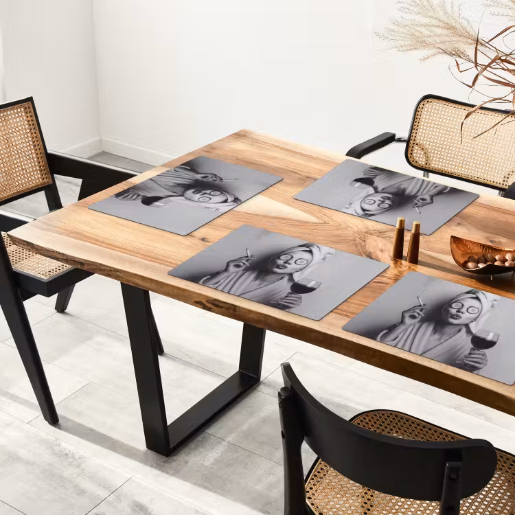 Placemat vinyl - Vrouw - Masker - Wijn - Sigaret — 4