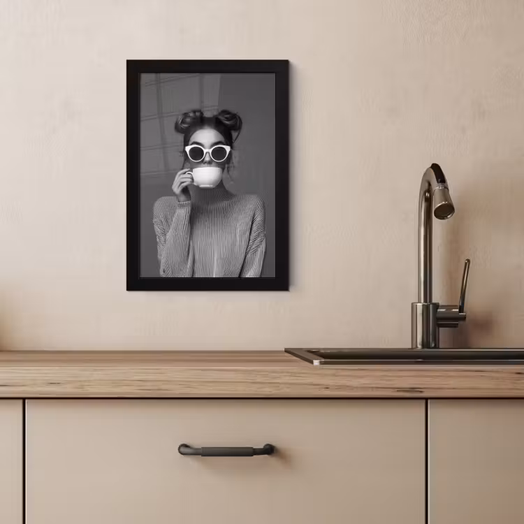Poster met lijst - Vrouw - Koffie - Zwart - Wit — 2