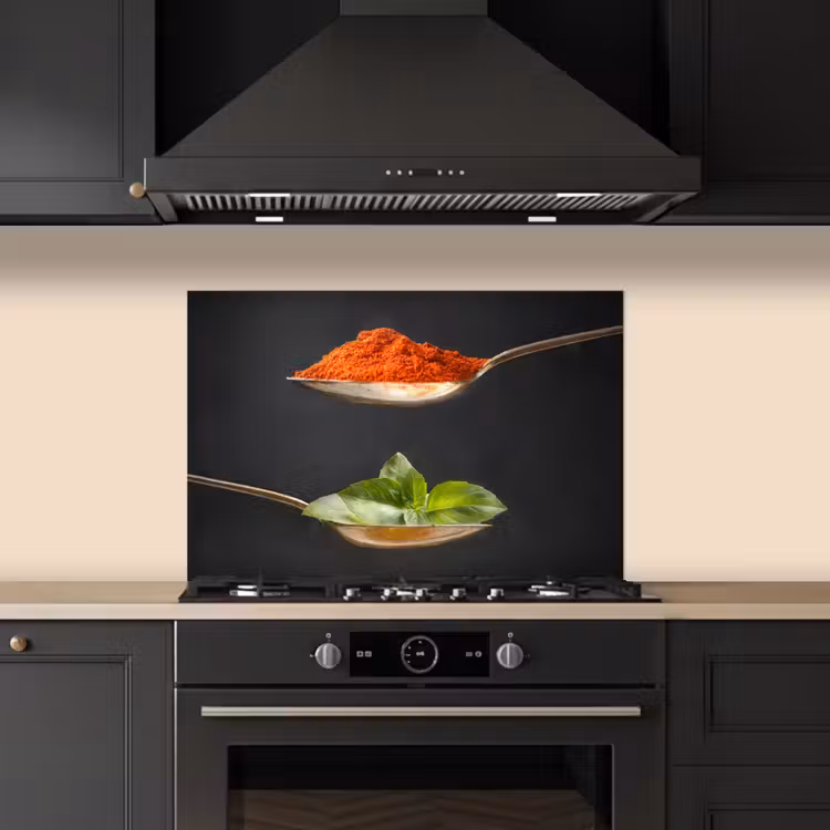 Spatscherm keuken - Balans van Smaak en Geur — 5