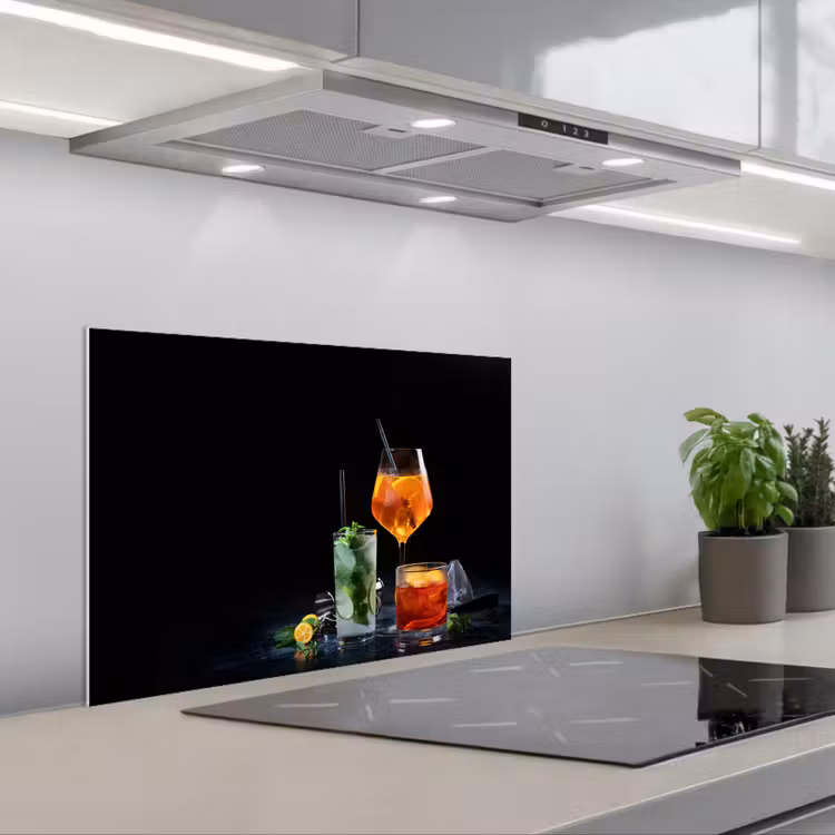 Spatscherm keuken - Cocktailcollectie in Schemerlicht — 1