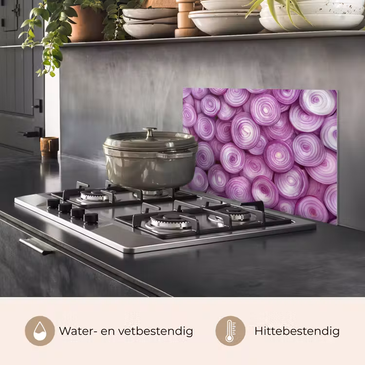 Spatscherm keuken - Paars - Uien - Close up — 2