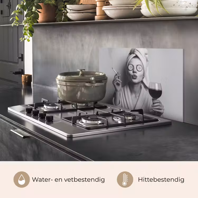 Spatscherm keuken - Vrouw - Masker - Wijn - Sigaret — 2