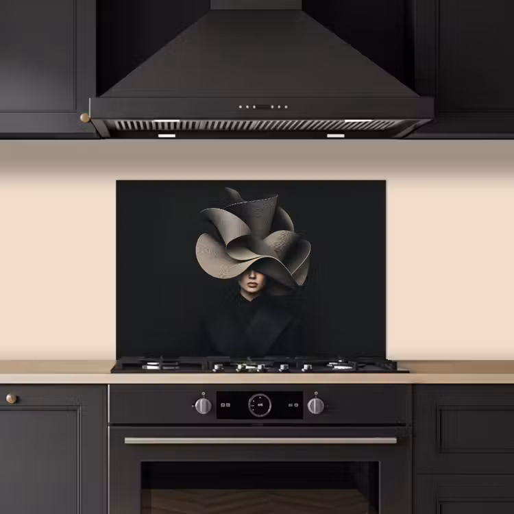 Spatscherm keuken - Zwarte - Hoed - Vrouw — 5