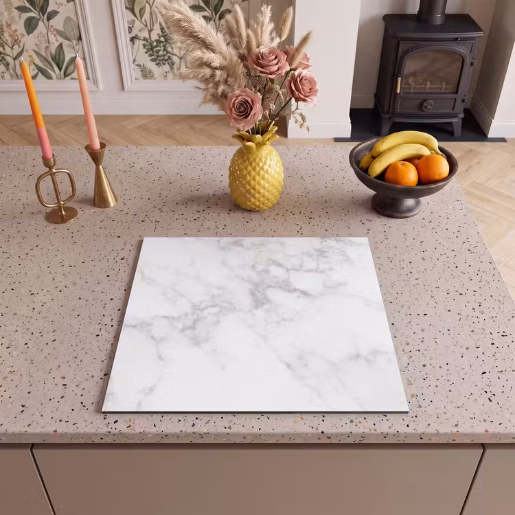 Inductie beschermer - Elegantie van Wit Marmer — 3