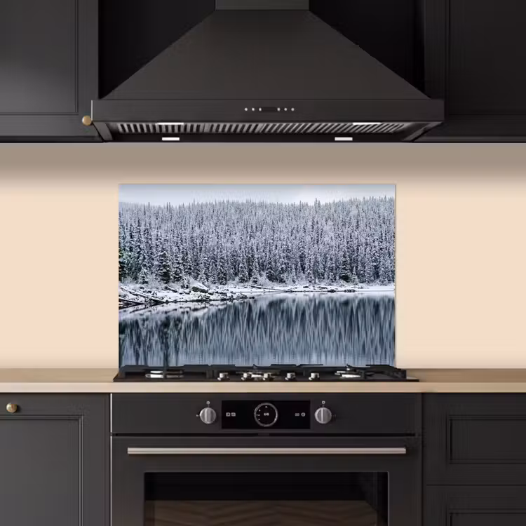 Spatscherm keuken - Bos - Reflectie - Meer - Winter - Serene — 5