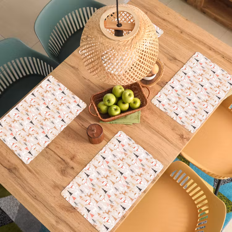 Placemat vinyl - Kerstbomen - Sneeuwpop - Kerst - Rendier - Sneeuwvlokken — 3