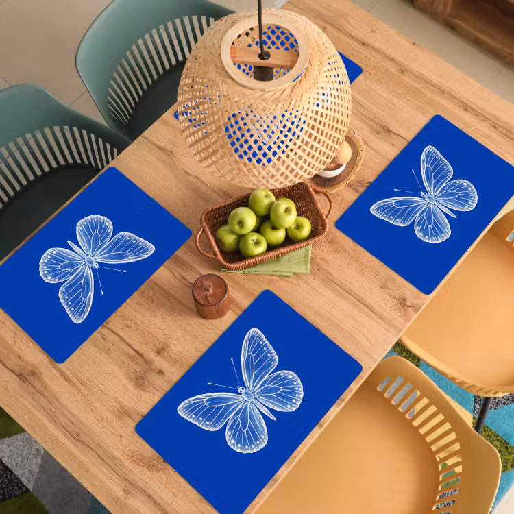 Placemat vinyl - Vlinder - Wit - Getekend - Stippen — 3