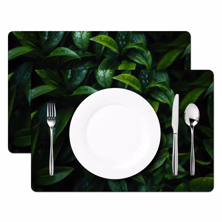 Placemat vinyl - Bladeren - Regendruppels - Licht - Groen — 2