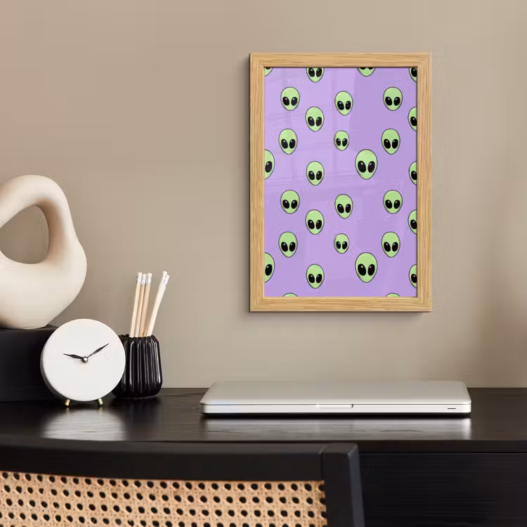 Poster met lijst - Alien - Retro - Lila — 2