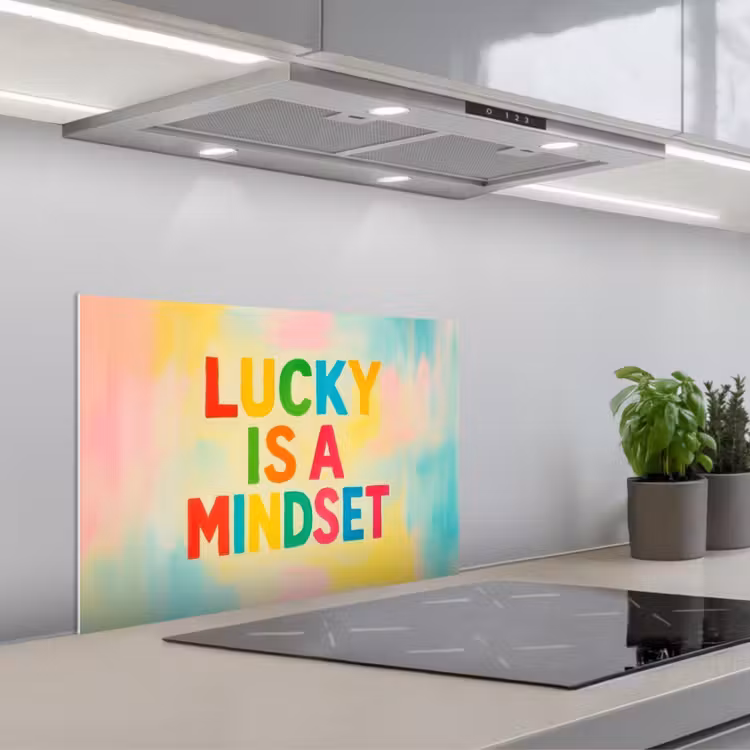 Spatscherm keuken - Quote - Lucky - Regenboogkleuren — 1