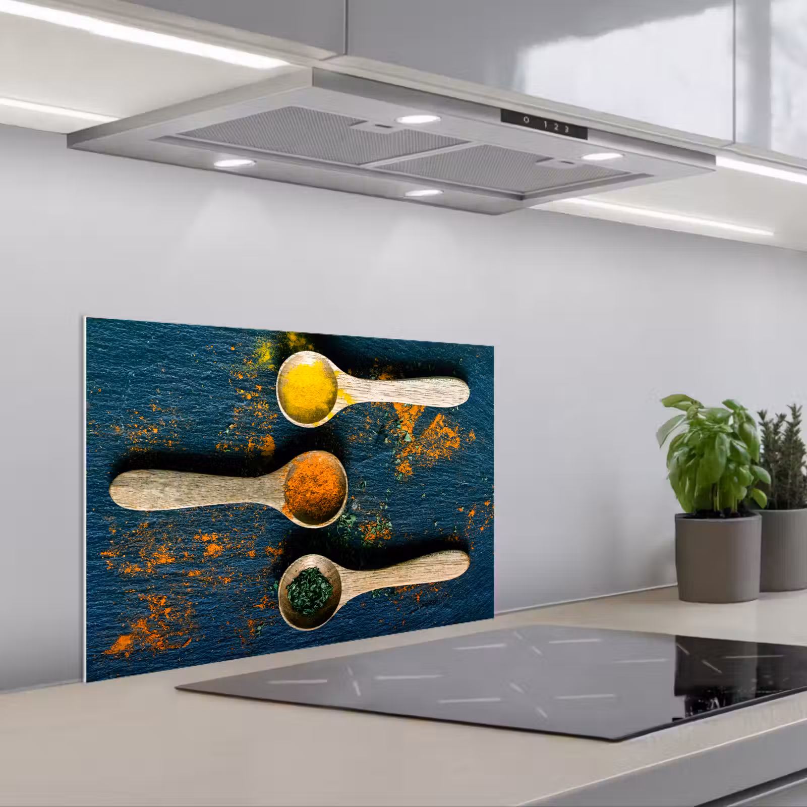Spatscherm keuken - Specerijen - Lepel - Kruiden - Bruin - Geel - Groen — 1