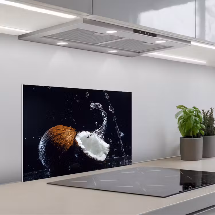 Spatscherm keuken - Kokosnoot - Stilleven - Water - Zwart - Fruit — 1