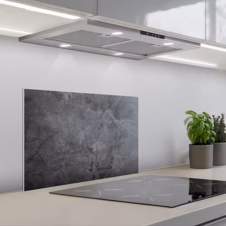 Spatscherm keuken - Schaduwspel op Beton — 1