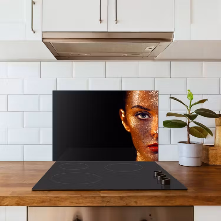 Spatscherm keuken - Make up - Goud - Vrouw - Luxe - Glitter - Kunst — 3