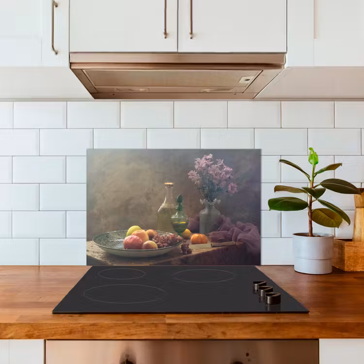 Spatscherm keuken - Stilleven - Artistiek - Schilderij - Bloemen - Paars - Fruit - Lichtval — 3