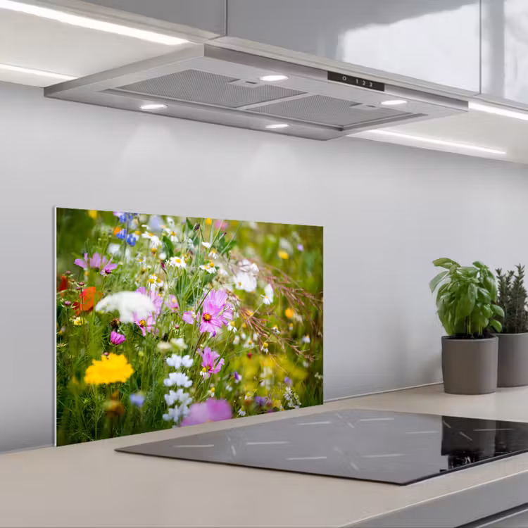 Spatscherm keuken - Bloemen - Natuur - Groen - Gras - Paars - Wit — 1