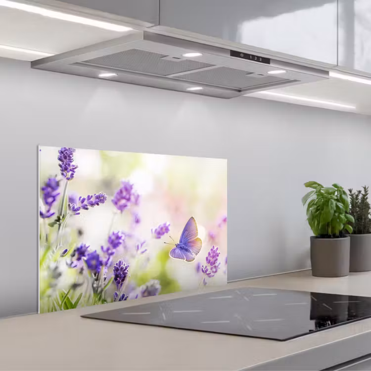 Spatscherm keuken - Lavendeldroom met Vlinder — 1