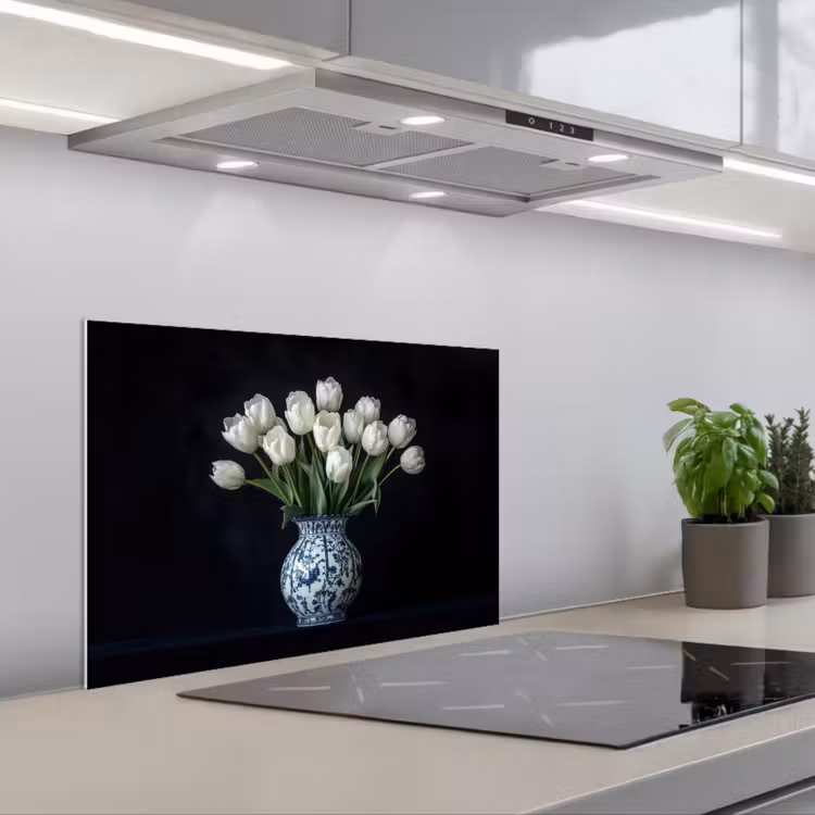 Spatscherm keuken - Wit - Bloemen - Tulpen - Vaas — 1