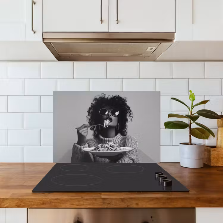 Spatscherm keuken - Vrouw - Pasta - Zwart - Wit — 3