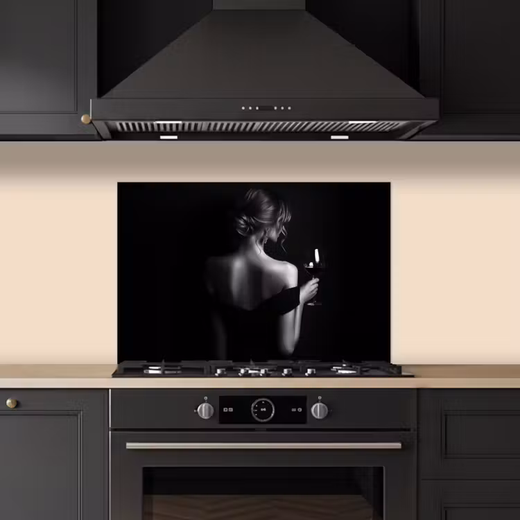 Spatscherm keuken - Vrouw - Wijn - Jurk — 5