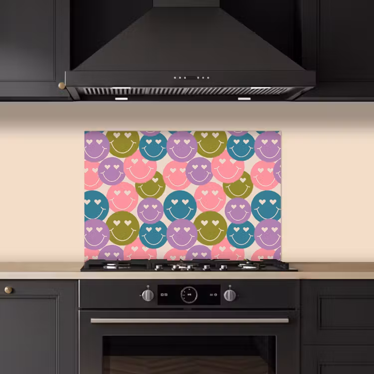 Spatscherm keuken - Patroon - Smiley - Kleurrijk - Hartjes — 5