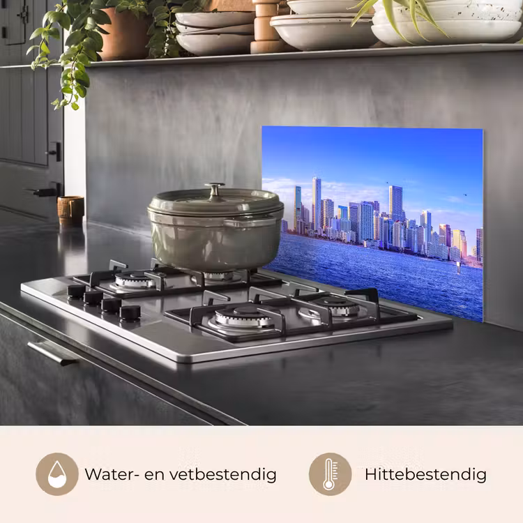 Spatscherm keuken - Skyline - Blauw - Wolkenkrabbers - Stad — 2