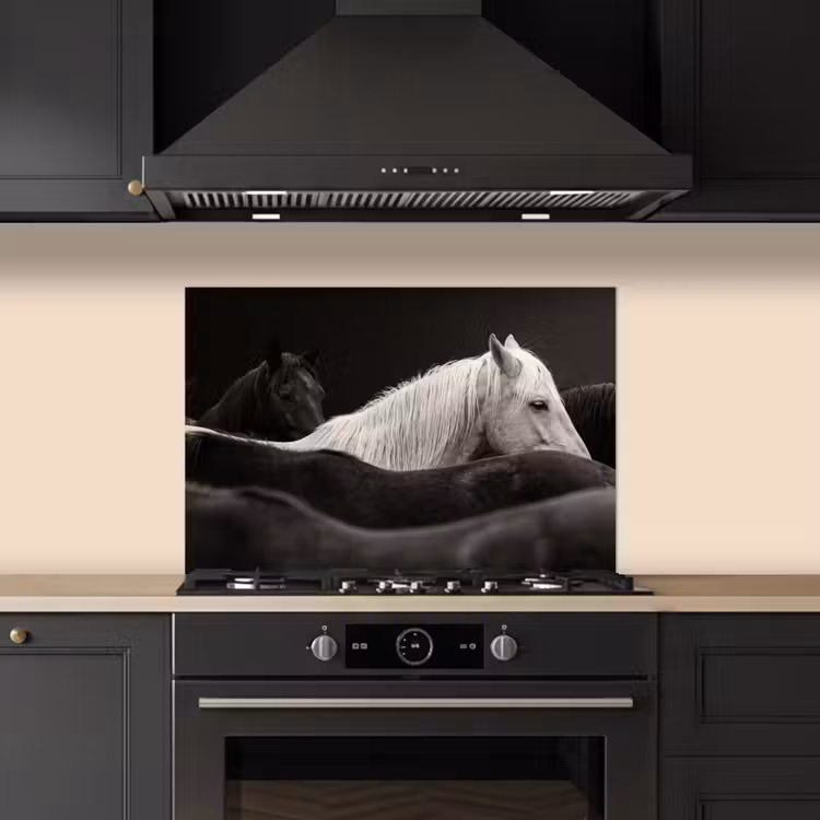 Spatscherm keuken - Paarden - Zwart - Wit - Kudde — 5