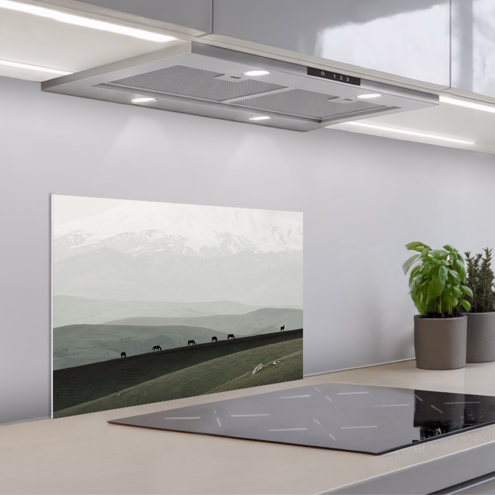 Spatscherm keuken - Grijs - Berg - Paarden — 1